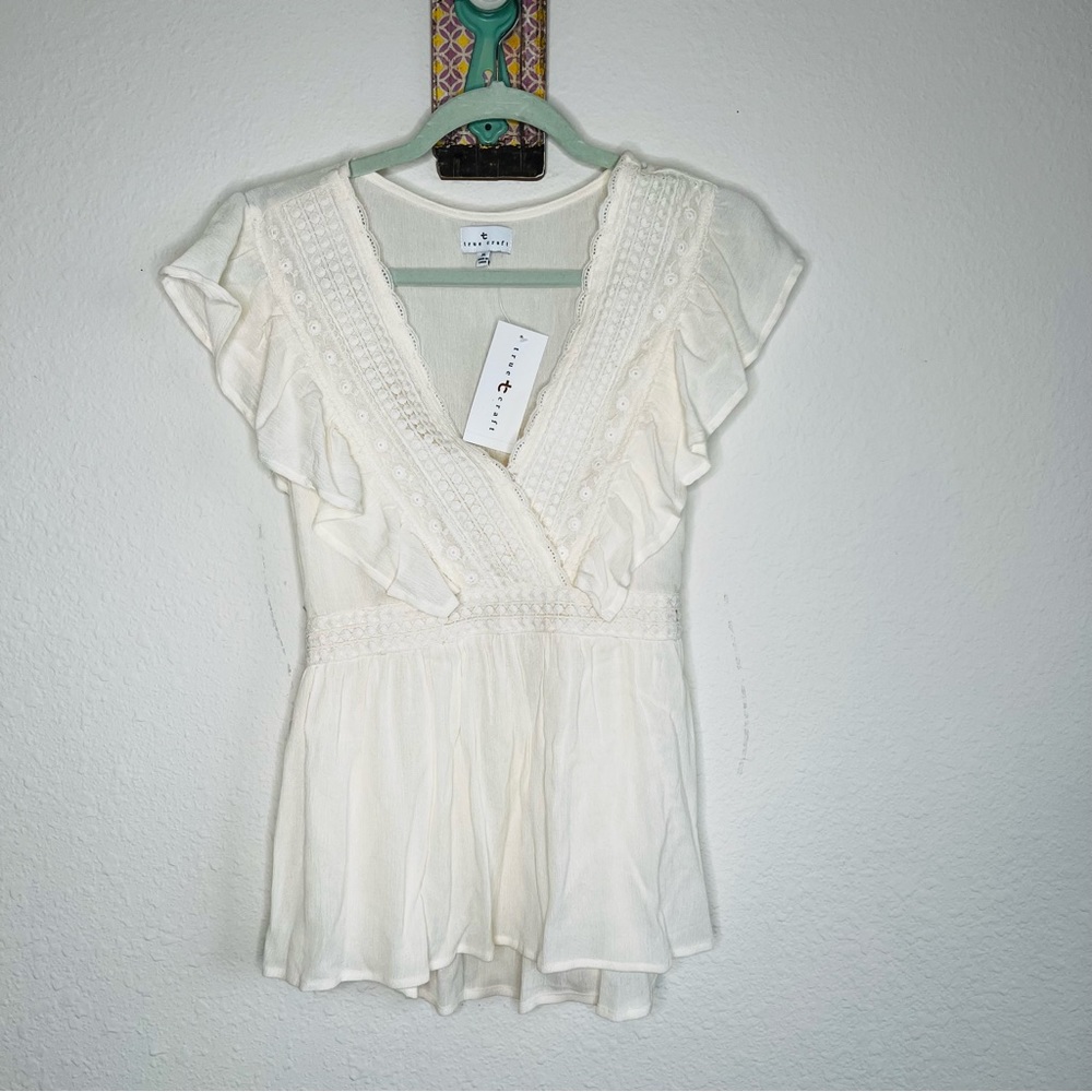 NWT True Craft Flutter Sleeve Ivory Top